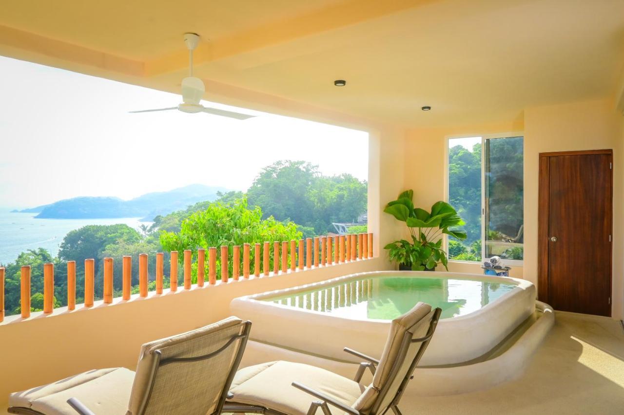 The Sunset Villas Zihuatanejo Exterior photo
