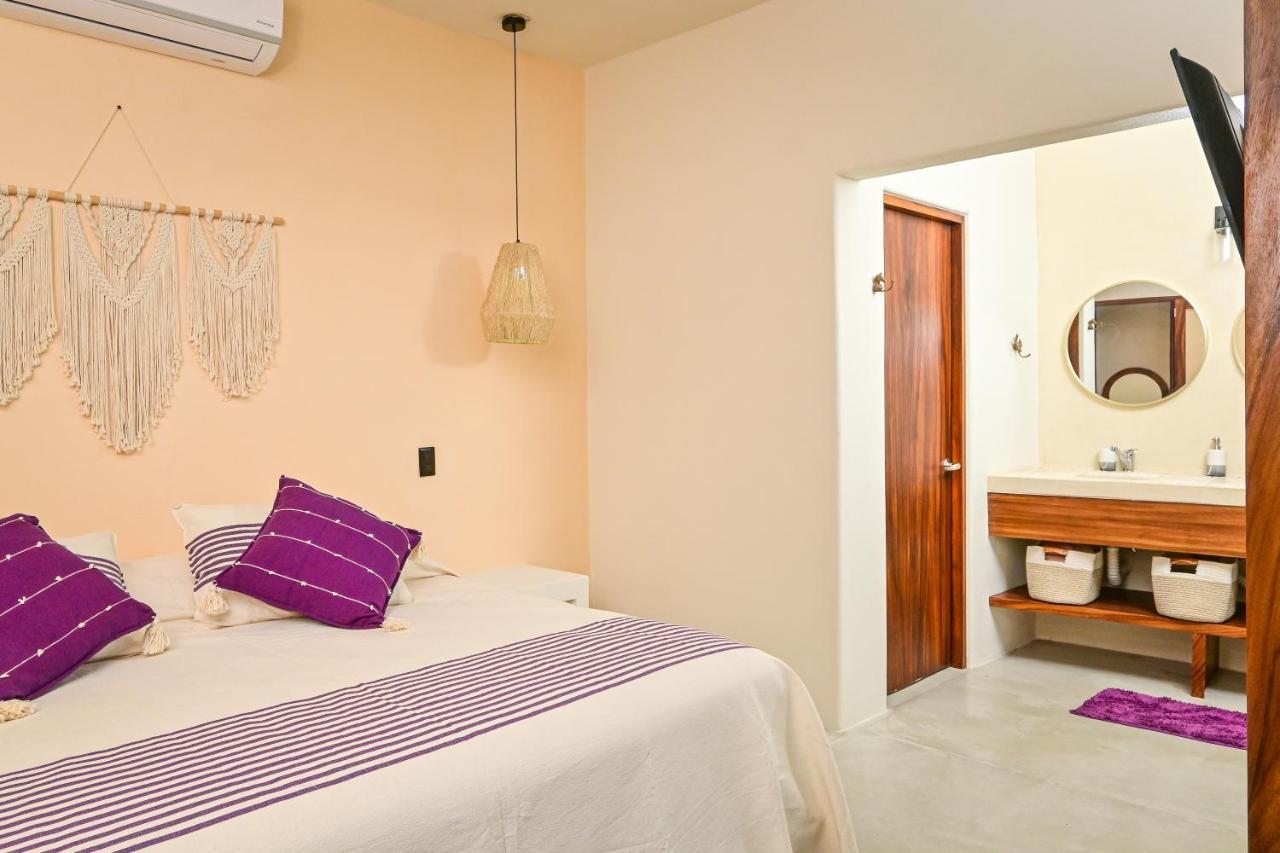 The Sunset Villas Zihuatanejo Exterior photo